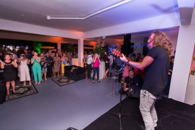 Evento de 15 Anos: SBJ Construtora & Incorporadora comemora com show de Vitor Kley e inaugura nova sede administrativa