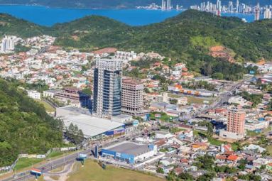 Setor da construção em Navegantes cresce, acompanhando desenvolvimento dos municípios